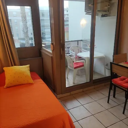 Apartment Centre Les Pins Juan-les-Pins