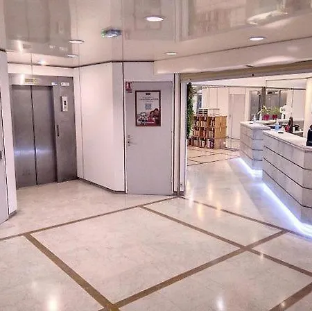 Apartment Centre Les Pins *