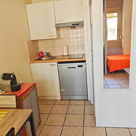 Centre Les Pins Apartman *